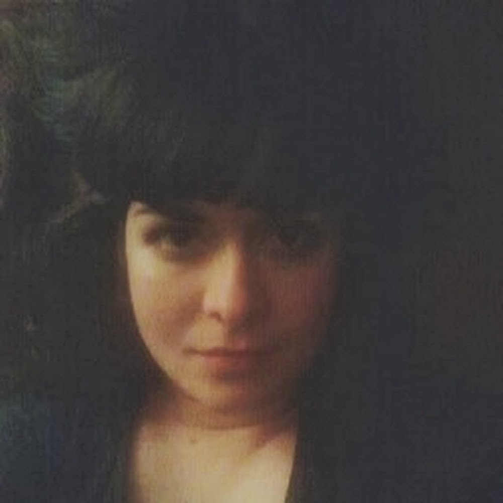 Meet your Posher, Holly